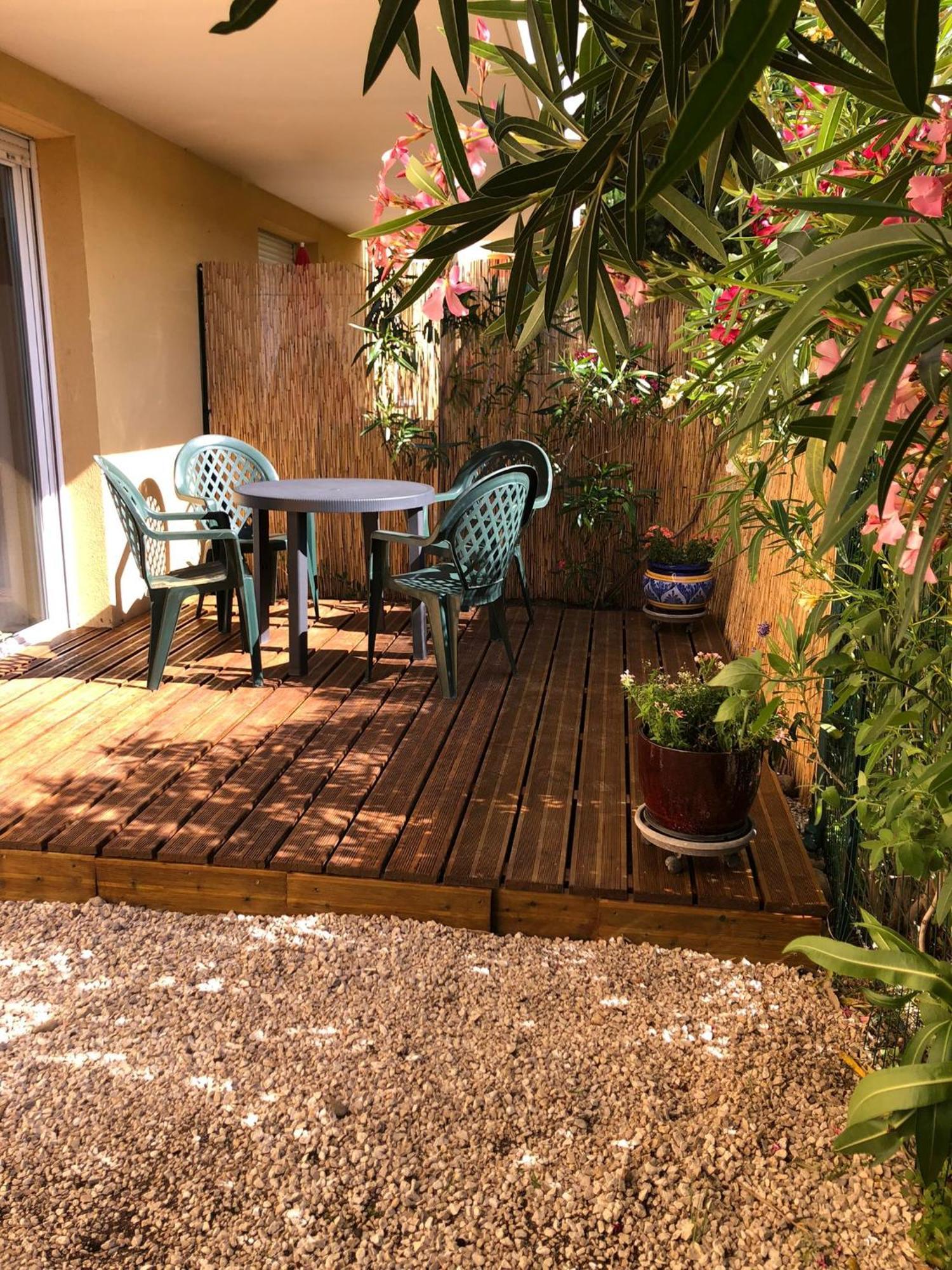 Les Jardins De Garance Lägenhet Avignon Exteriör bild